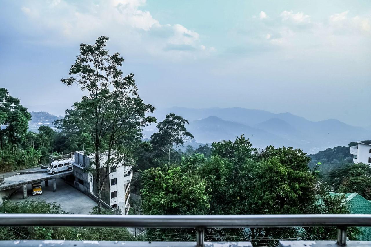 Oyo 8506 Pallivasal Munnar Exterior foto