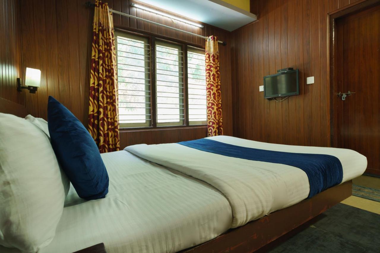 Oyo 8506 Pallivasal Munnar Exterior foto